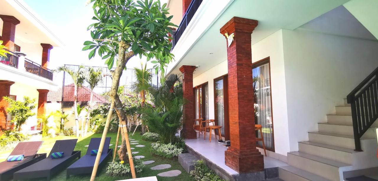 Santi Homestay Canggu  Exterior photo
