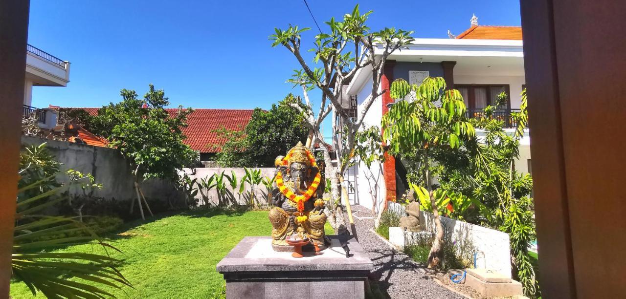 Santi Homestay Canggu  Exterior photo